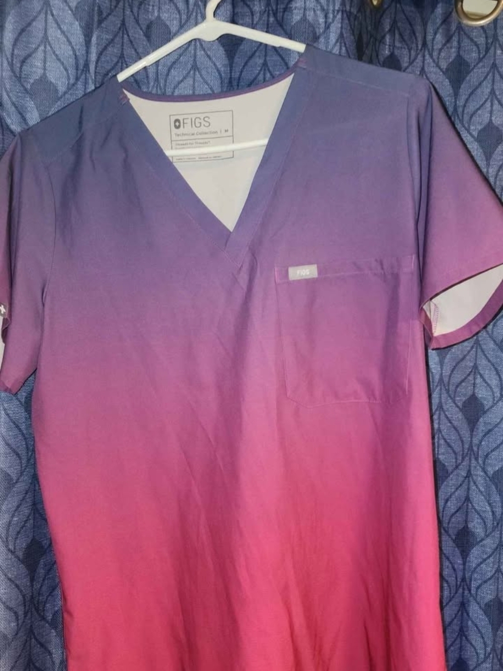 FIGS Ombre V-neck Scrub Set- Purple to Pink